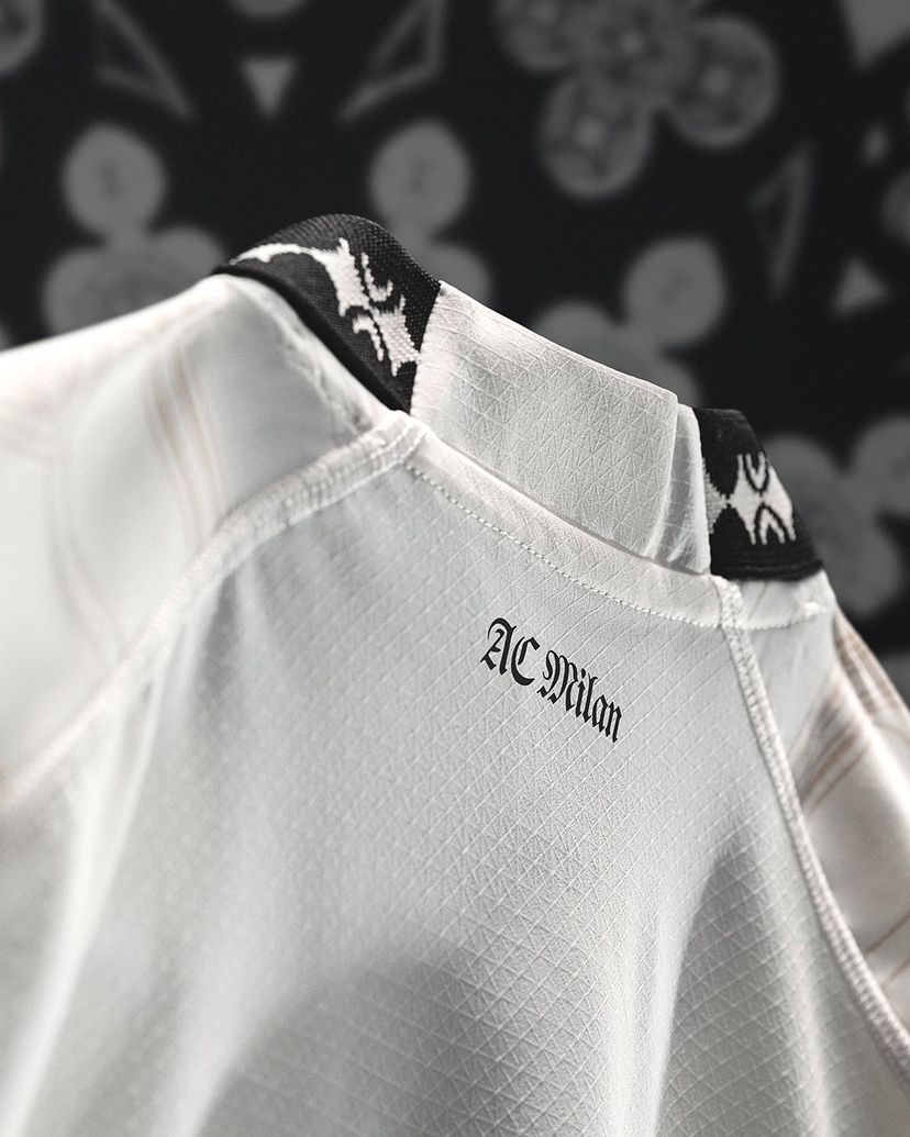 Camisola AC Milan IIII - 23/24