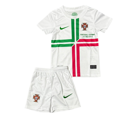 Kit Infantil Portugal Retro 2012
